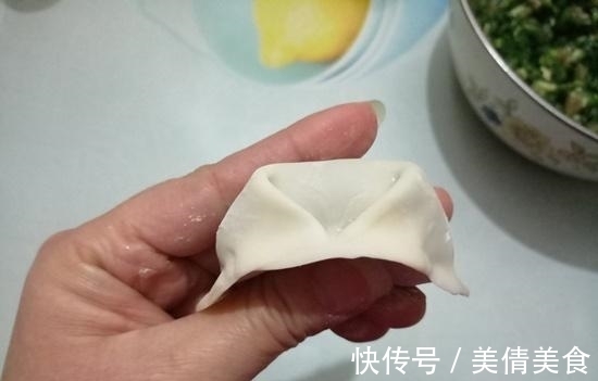 不管是包饺子还是包馄饨，牢记如何拌肉馅这诀窍，保证好吃又不腻