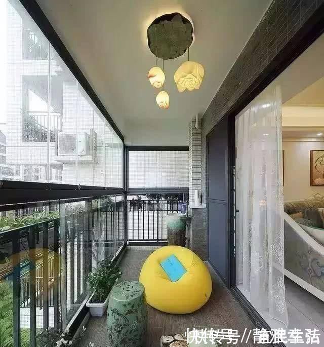 漂亮|去朋友家串门，一进门就被美到了，很喜欢这样的客厅装修，漂亮