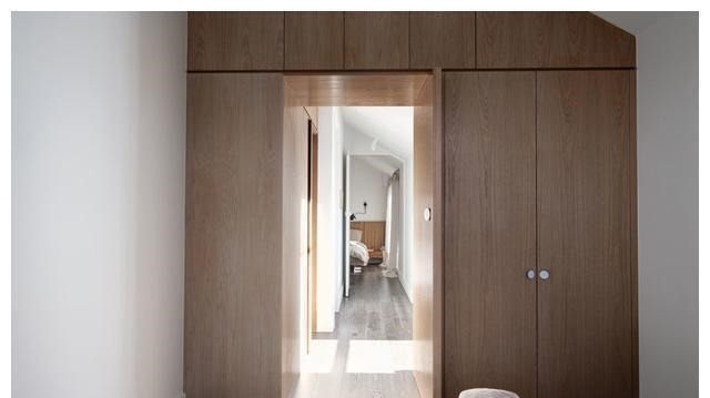 卧室|别墅外观设计就被迷住了,进去参观就怕迷路!空间运用的太聪明了