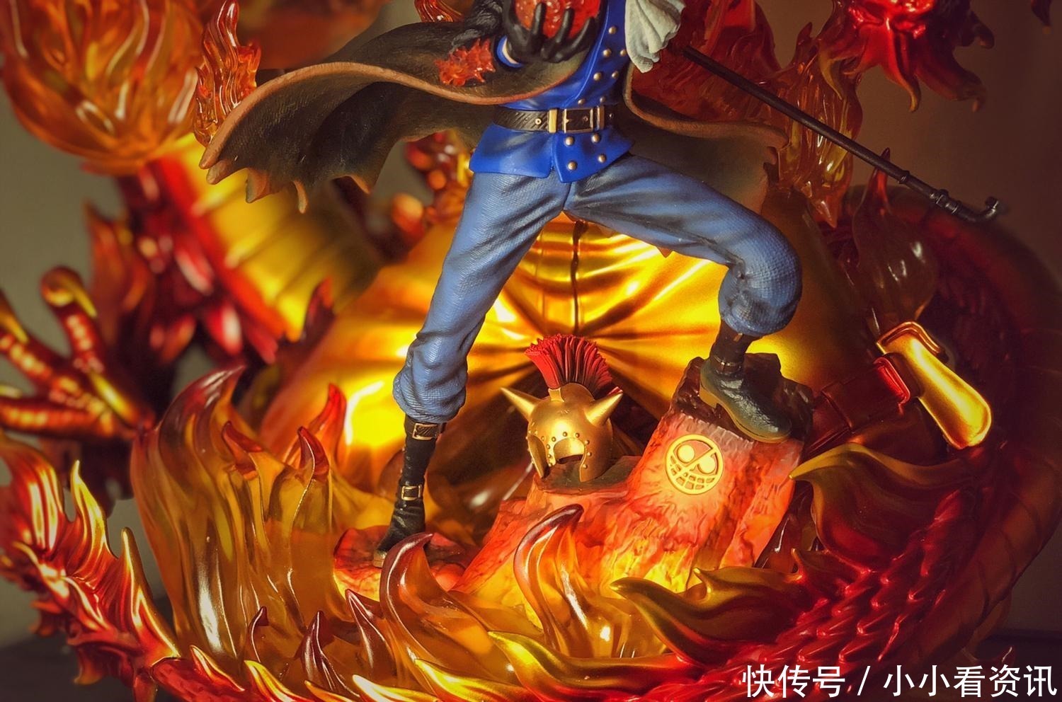手办|海贼王火龙萨博手办,艾斯脸上能看见雀斑,脚下头盔戳中泪点
