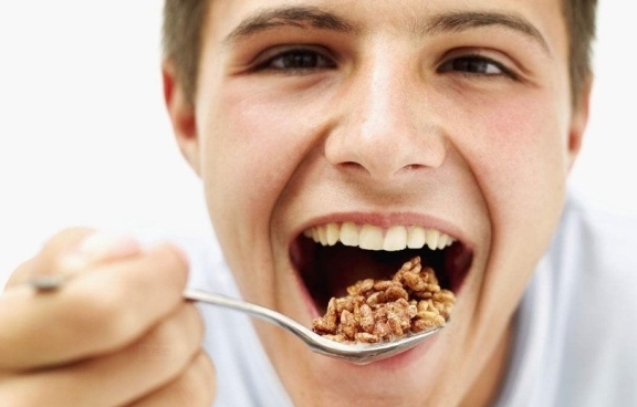 生活习惯|刮胡子的频率决定男人寿命两个时间尽量少刮,长寿才更喜欢你