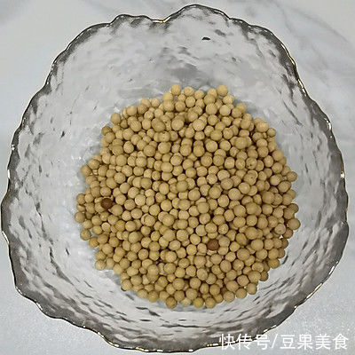 可口好上手的自制黄豆酱，再也不担心吃不上饭了