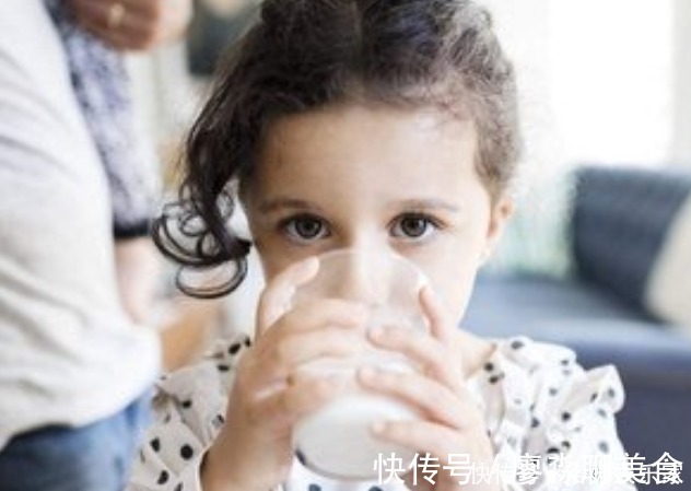 核桃|给孩子补脑最好的食物,牛奶排第4,第一名多半家庭都有,记得吃