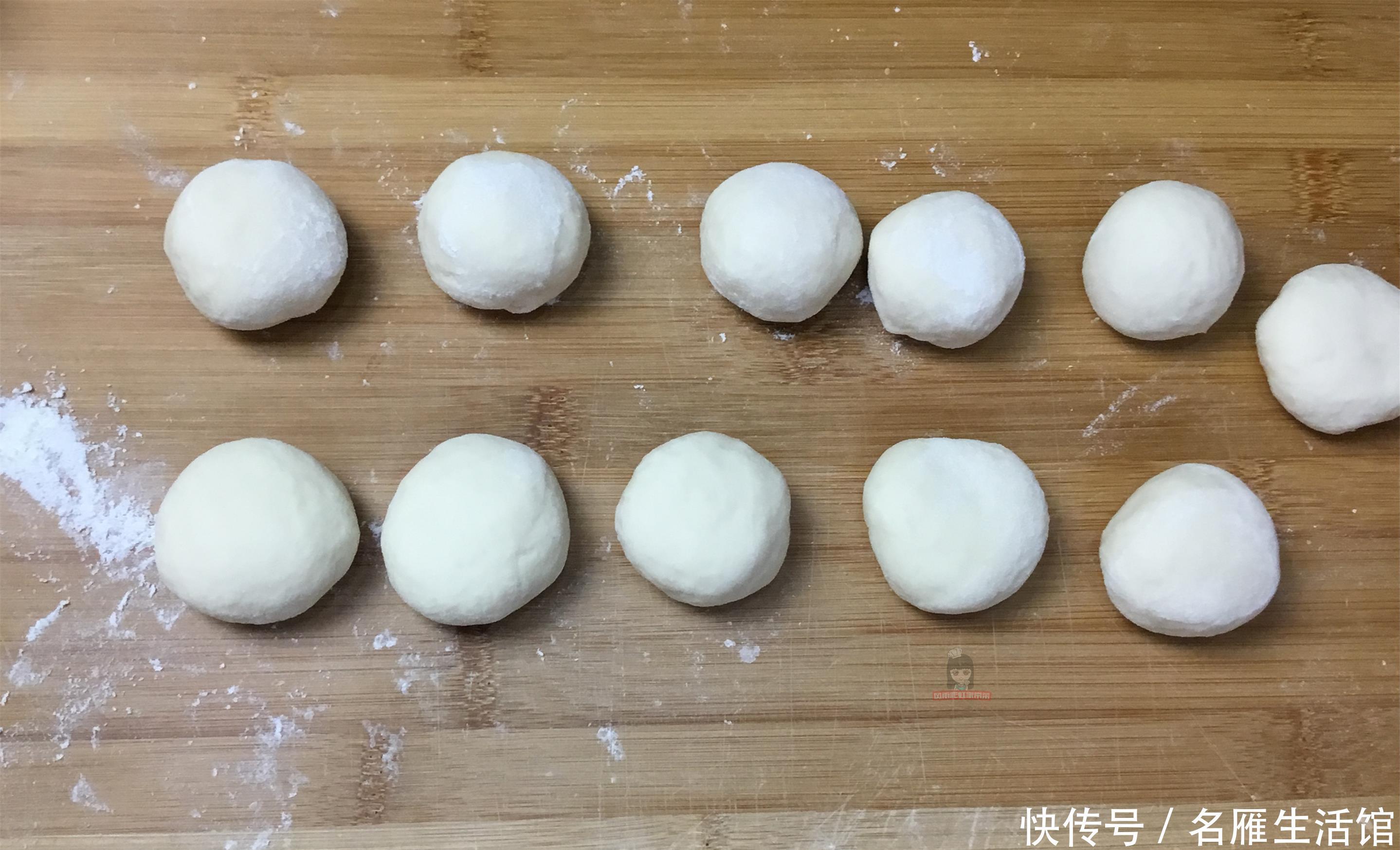 牛奶|奶香小花卷快速做法,一次醒发成型,香甜松软,孩子超爱吃