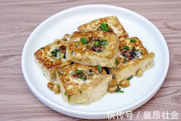 豆腐|煎豆腐时,不要再直接下锅了,记得多做1步,豆腐不碎不粘锅