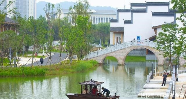 藏在长沙市区的江南水乡，地铁直达，风景很美本地人都跑去打卡