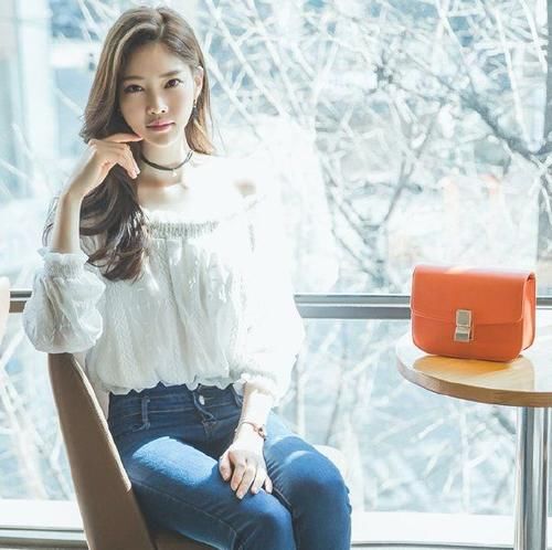 时尚|修身显时尚的紧身牛仔裤,身材好看又高挑,很迷人!