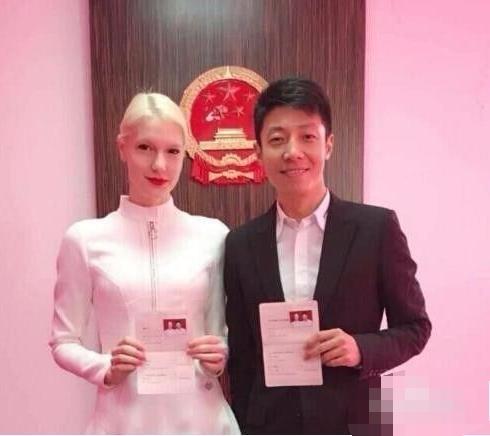 好好学习!她曾是最美“潘金莲”,红极一时嫁入中国,今成为拉面馆老板娘!