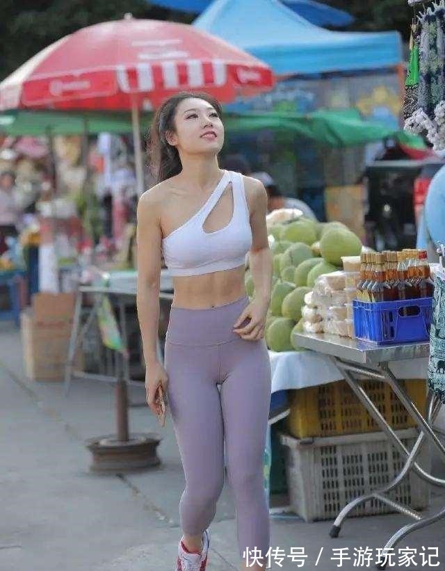 瑜伽裤 瑜伽裤既美又显身材,秀出了俏丽大方的美,优雅浪漫!