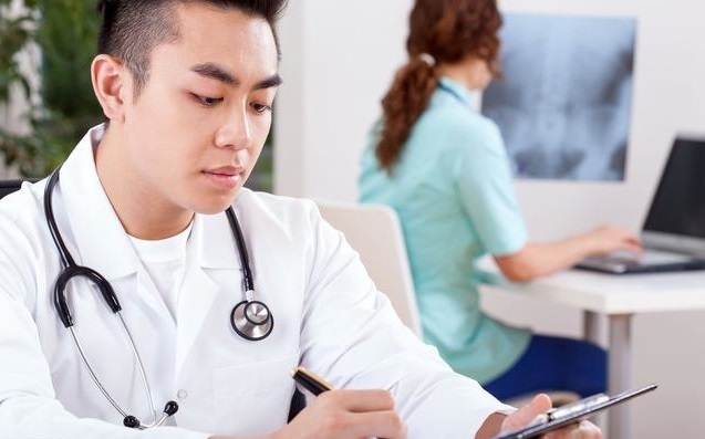 降压药物|35岁得高血压,还能活多久心血管专家详细分析,看了就放心了