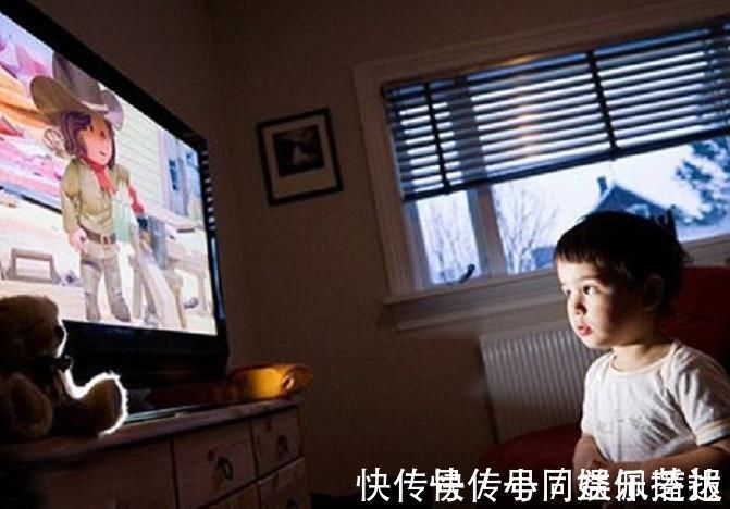 文爱|3岁前看电视的孩子,7岁时大脑变化明显,你娃几岁开始看电视的