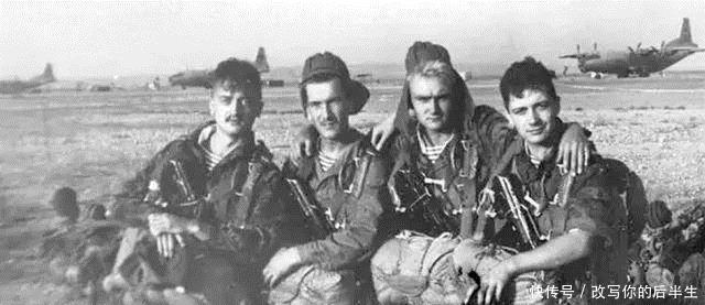 百姓读史|血染的“红色蒲公英”,揭秘二战苏联空降兵的最大灾难