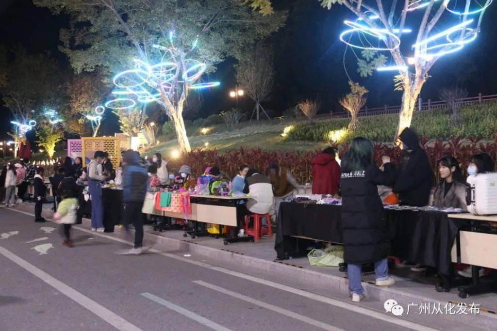  展示|引领时尚潮流！华珠学子文创之美点燃粤创之夜！