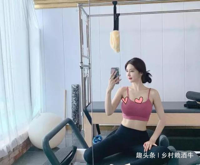 韩国|韩国身价最高的健身教练,脸蛋美到“犯规”,身材“辣”到心动