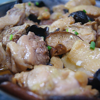 这香菇云耳蒸鸡绝了