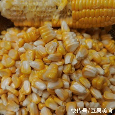 玉米汁|餐桌上最有人气的家常菜之玉米饼