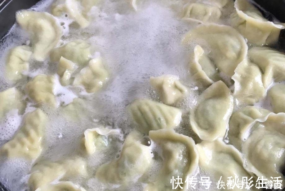 天冷了，要多吃这馅的饺子，消炎杀菌防感冒，比白菜萝卜馅好吃