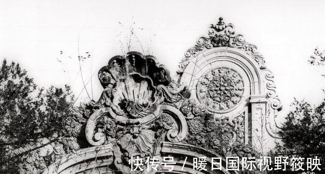 兽首|140年前的圆明园老照片：那时主体还在，图1是海晏堂十二生肖兽首