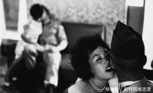 终究|日本战败后很悲惨，侵略他国的下场，终究以毁灭自己收场。