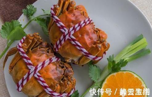 蒸螃蟹|蒸螃蟹，冷水上锅蒸还是热水？口感差别很大，以后别再用错了