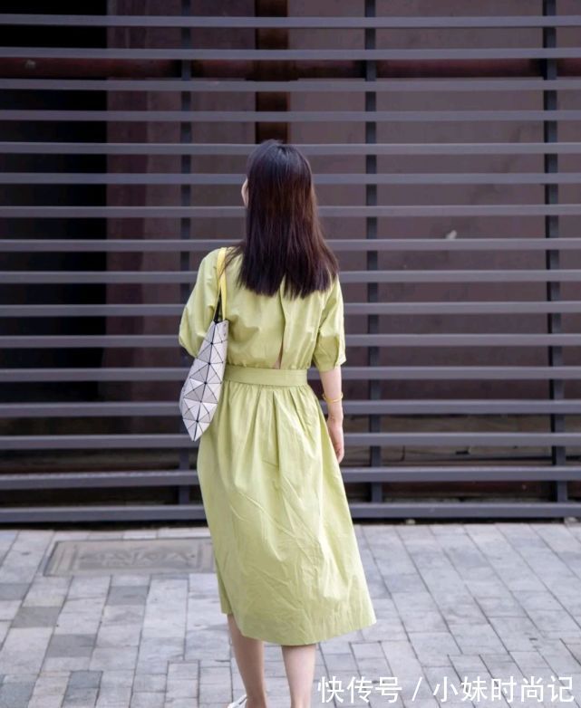 半身裙|早秋穿什么才好看?简约温柔的穿搭就很不错,减龄又有气质