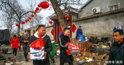 半文!俗语“亲家登门,不值半文”,并非古人夸张,现实也是如此!“人有三不亲”都指的谁