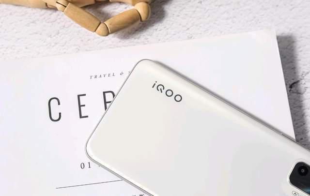 iqoo|iQOO Neo5 活力版体验分享，可能是2K价位最香的骁龙870手机？