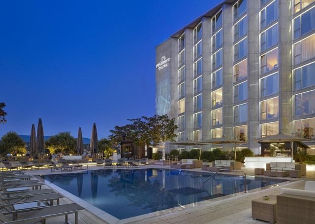 全球最贵的3家酒店，一晚房费能买一辆奔驰，或许你一家都没听过