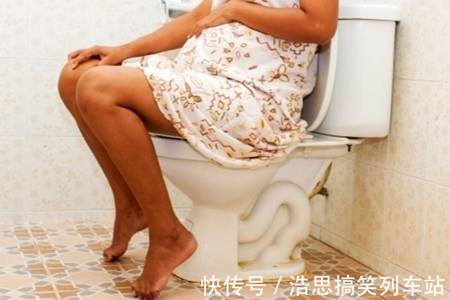 上厕所|孕晚期准妈上厕所，若不注意四个细节，容易造成胎儿缺氧