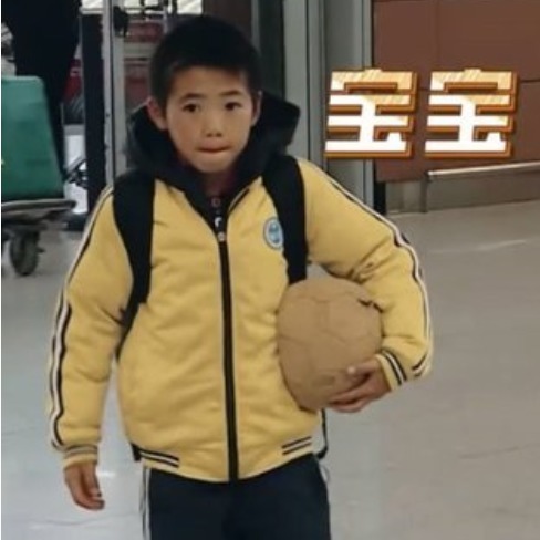 闊太|《變形計》史上最“摳門”闊太,給農(nóng)村娃吃剩飯菜,觀眾心聲感人