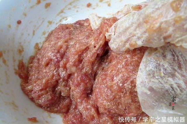 炸丸子|牢记这3种调肉馅的诀窍,无论是做包子饺子或者炸丸子,特别好吃