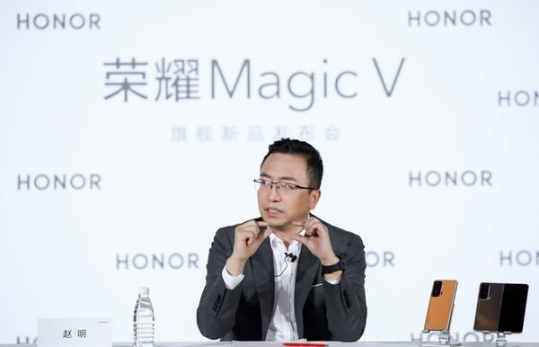 行业|手机行业内卷严重？荣耀 CEO：把苹果卷下来才算本事