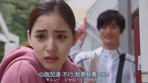 从小要给孩子温馨的感觉，否则他会自卑