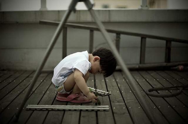 女儿|老爸姓“关”,给女儿起的名字,老师上课不敢叫:同学总哄堂大笑