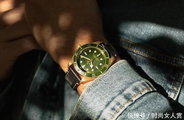 18k金|现在腕表界流行绿金CP组合吗？