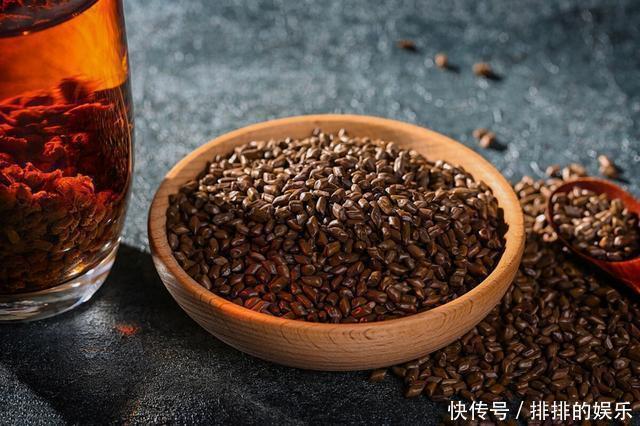 肠道|长期便秘很难受,戒掉两种习惯,少吃三种肉,肠道会感谢你