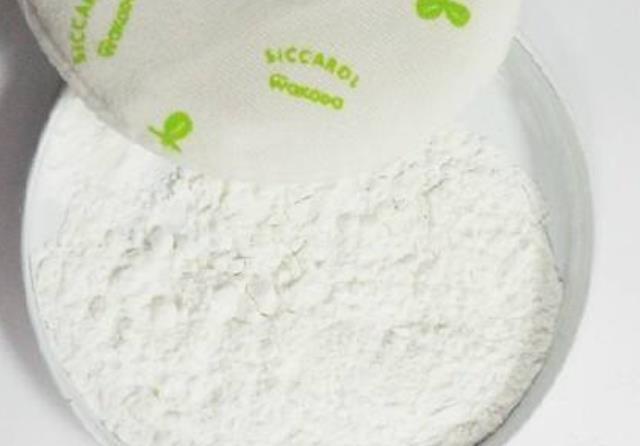 游泳馆|4种上了黑名单的婴儿用品,家长最好别再给孩子用了,别不当回事