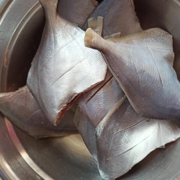 鲳鱼|这鱼比鲫鱼刺少，比鲤鱼营养，比甲鱼肉多，15一斤没人买太可惜
