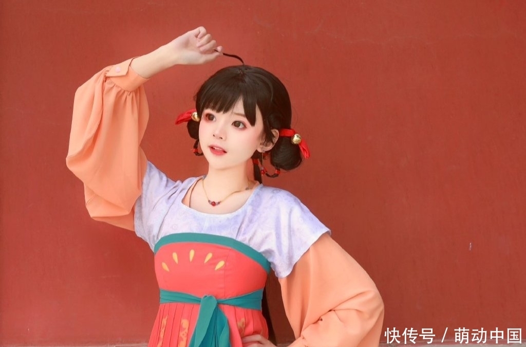 阿巳與小鈴鐺|阿巳與小鈴鐺cos,阿巳又萌又帥,看到小鈴鐺心動了