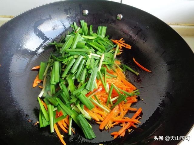 春天第一鲜，和它是绝配，当季别错过，吸烟的人要多吃