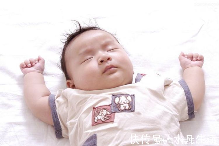 引导|宝宝能睡整觉跟大脑发育有关,要想“沾光”,宝妈做好引导是关键