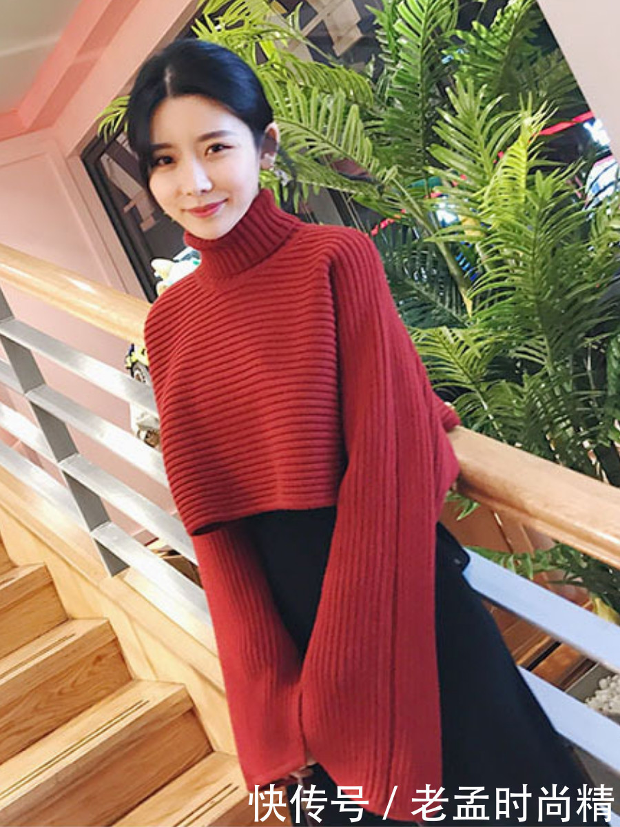 今年冬季女装色彩的流行趋势,红黄蓝黑四种配色,让女性穿出靓丽时髦感