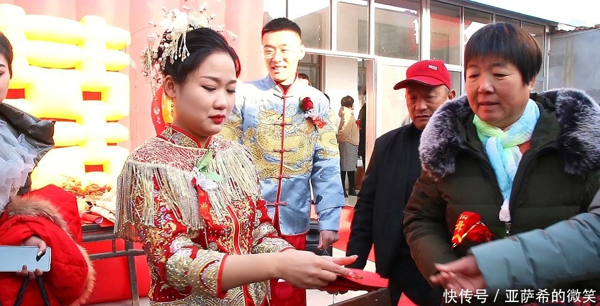 结婚当天，被逼跪着向公婆敬茶，新娘果断倒掉奉茶不嫁