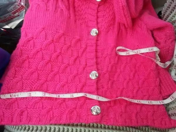 热情活泼的女童带帽子开襟外套编织,附教程图解