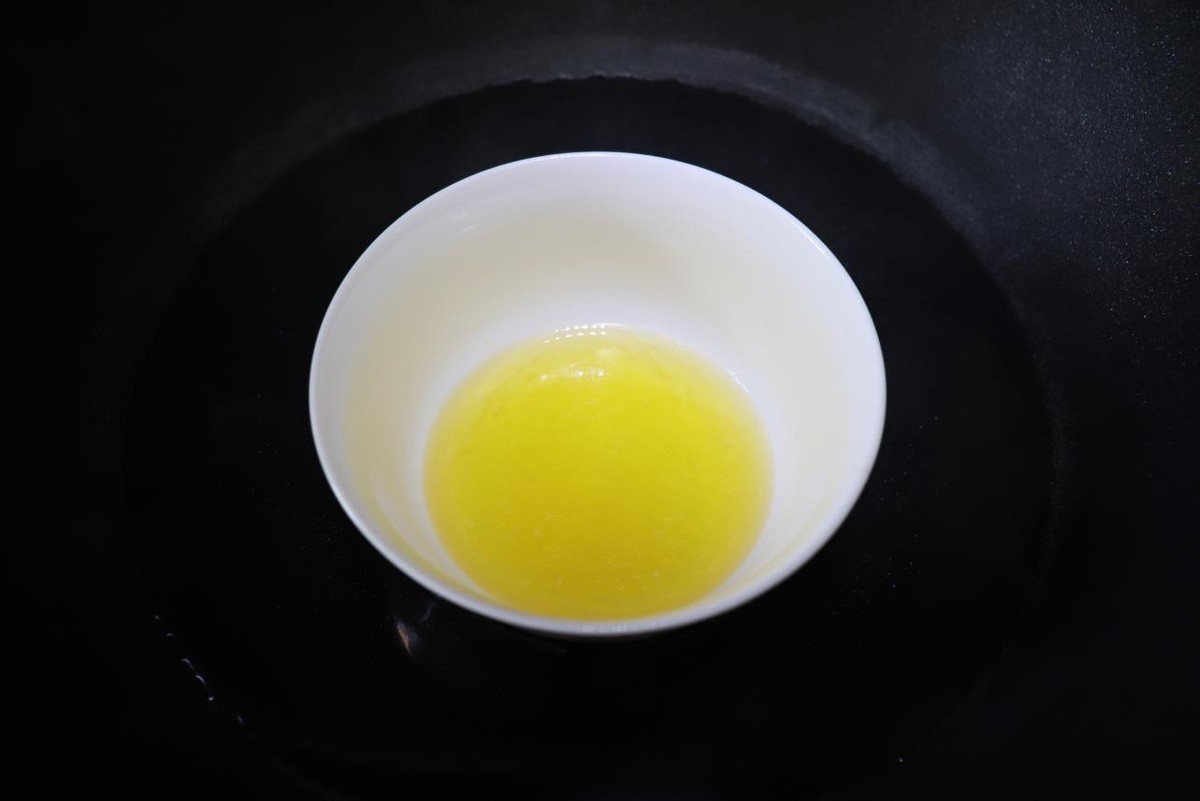 早上再也不用担心吃不上早餐了,简单的手抓饼,几分钟就做好