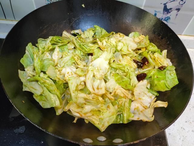 夏天常吃“不死菜”，维生素是番茄的3倍，脆嫩鲜香、比肉还好吃