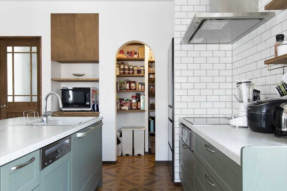 收纳|为何有钱人的厨房不装吊柜了头次见这种设计,真想回家拆了重装