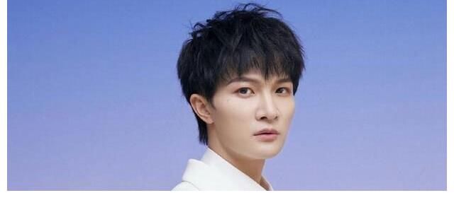 周深奔跑吧：不積跬步，何以至千里，頂峰相見(jiàn)，風(fēng)光無(wú)限