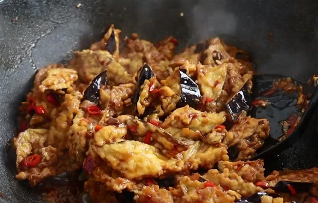 豆瓣酱|茄子最好吃的做法,教你简单一做,比吃肉还香,饭店里都吃不到