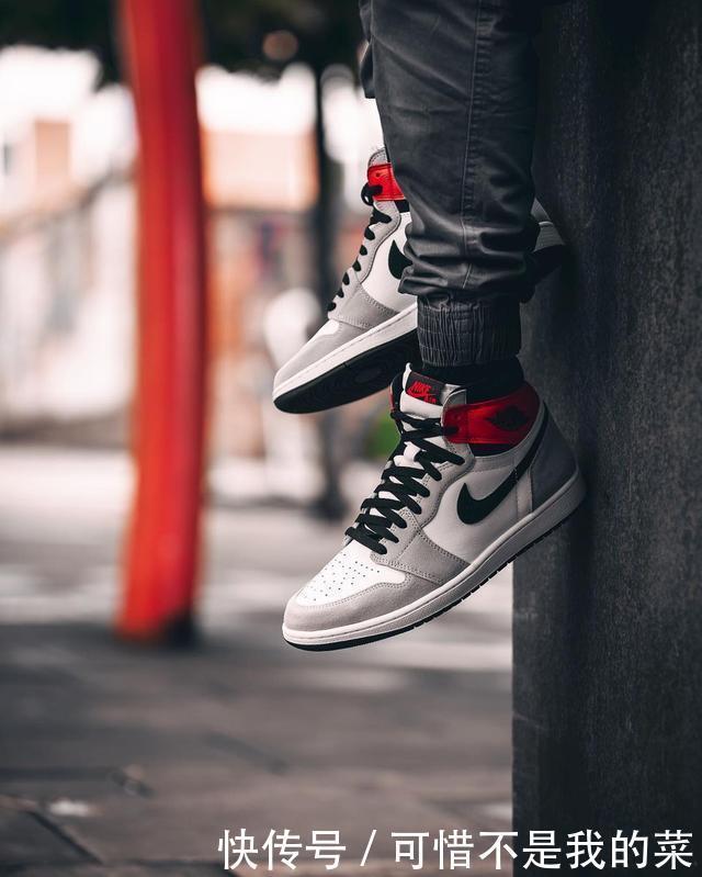 今年AJ1一共发了多少双最贵一双暴跌几万!最便宜的你想不到